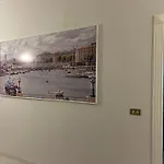 Nancy's * バーリ